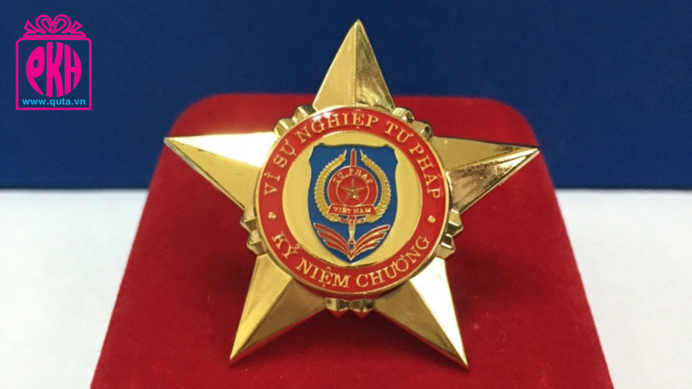 Kỷ niệm chương Vì sự nghiệp Tư pháp (Hình từ Internet)