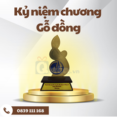 Kỷ niệm chương để bàn